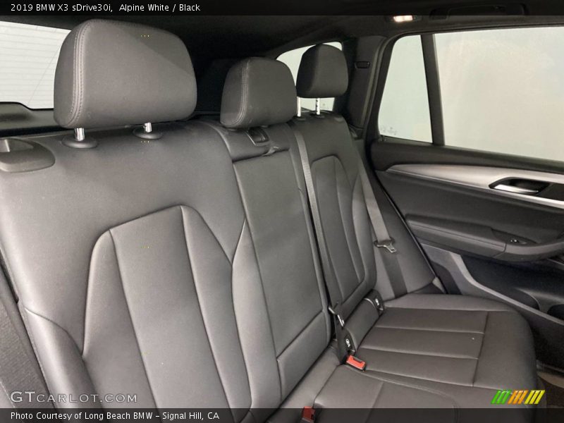 Alpine White / Black 2019 BMW X3 sDrive30i