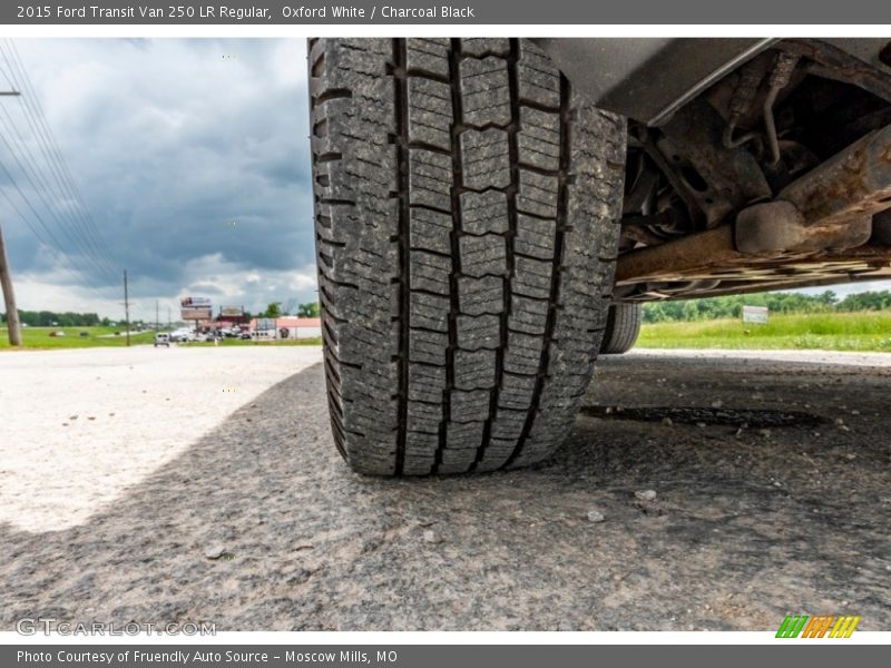 Oxford White / Charcoal Black 2015 Ford Transit Van 250 LR Regular