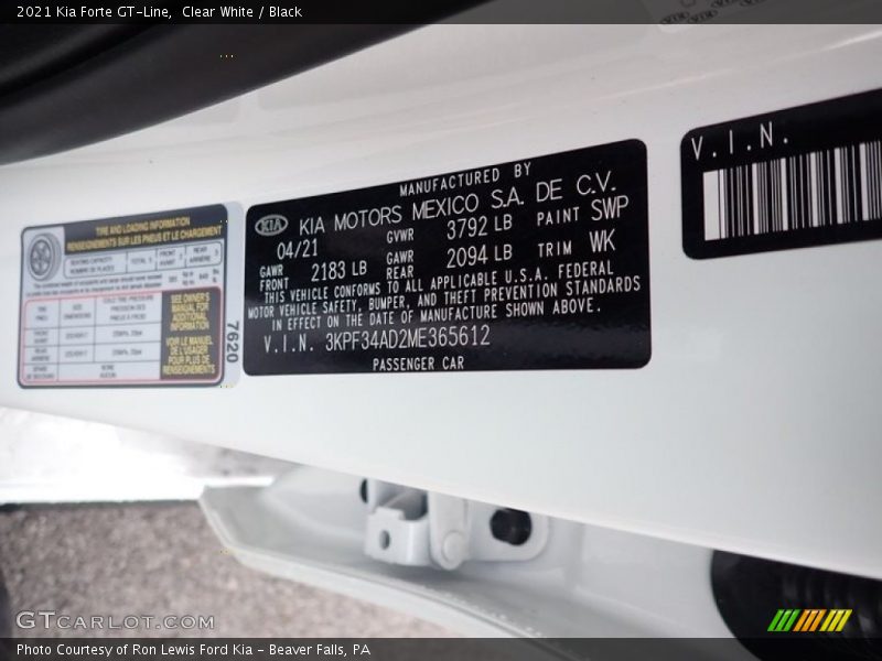 Clear White / Black 2021 Kia Forte GT-Line