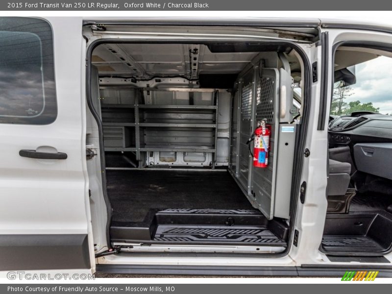 Oxford White / Charcoal Black 2015 Ford Transit Van 250 LR Regular