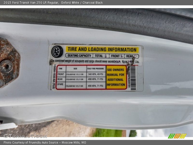 Oxford White / Charcoal Black 2015 Ford Transit Van 250 LR Regular