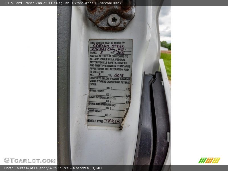 Oxford White / Charcoal Black 2015 Ford Transit Van 250 LR Regular