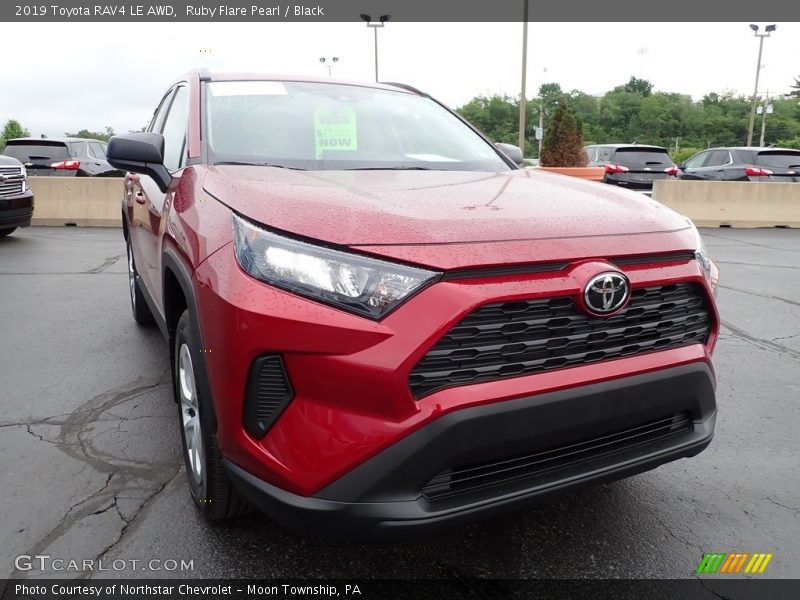 Ruby Flare Pearl / Black 2019 Toyota RAV4 LE AWD