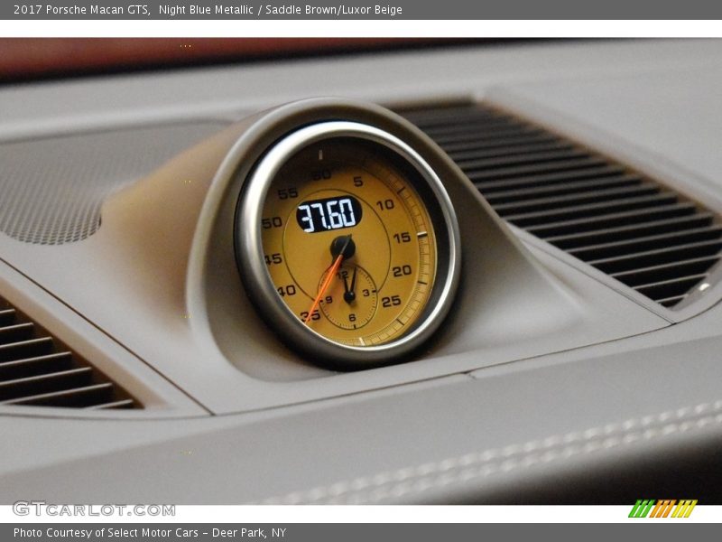 Night Blue Metallic / Saddle Brown/Luxor Beige 2017 Porsche Macan GTS