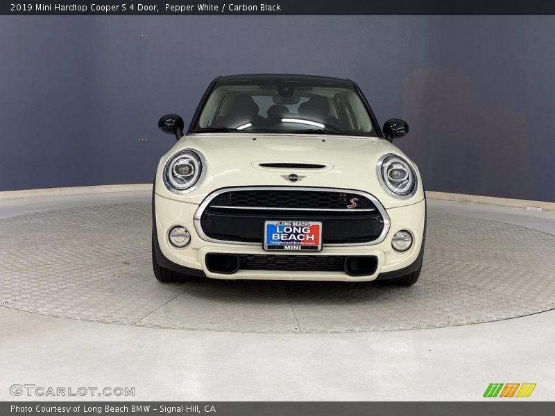 Pepper White / Carbon Black 2019 Mini Hardtop Cooper S 4 Door