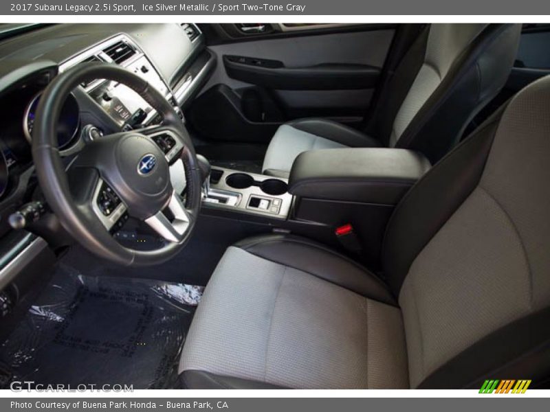 Ice Silver Metallic / Sport Two-Tone Gray 2017 Subaru Legacy 2.5i Sport
