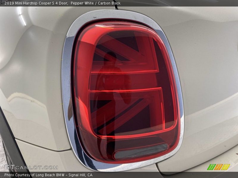 Pepper White / Carbon Black 2019 Mini Hardtop Cooper S 4 Door