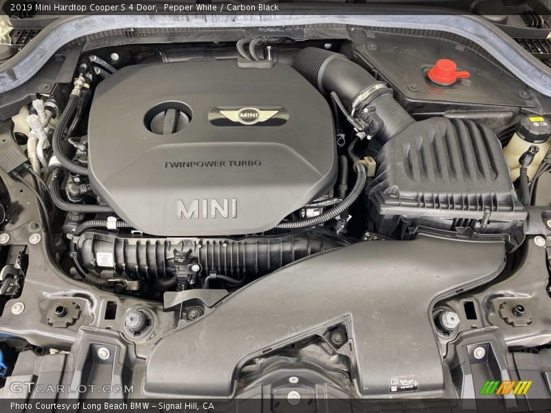 Pepper White / Carbon Black 2019 Mini Hardtop Cooper S 4 Door