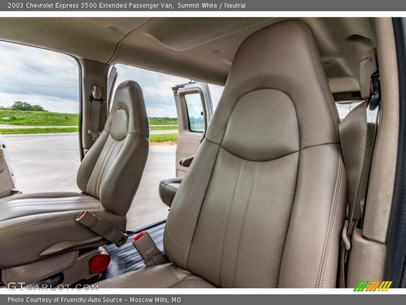 Front Seat of 2003 Express 3500 Extended Passenger Van