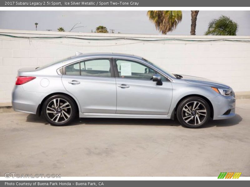 Ice Silver Metallic / Sport Two-Tone Gray 2017 Subaru Legacy 2.5i Sport