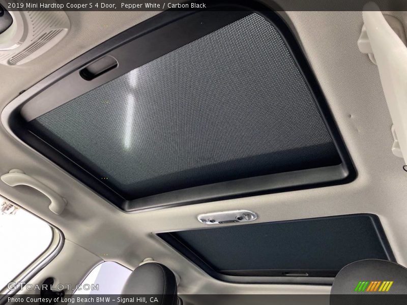 Pepper White / Carbon Black 2019 Mini Hardtop Cooper S 4 Door