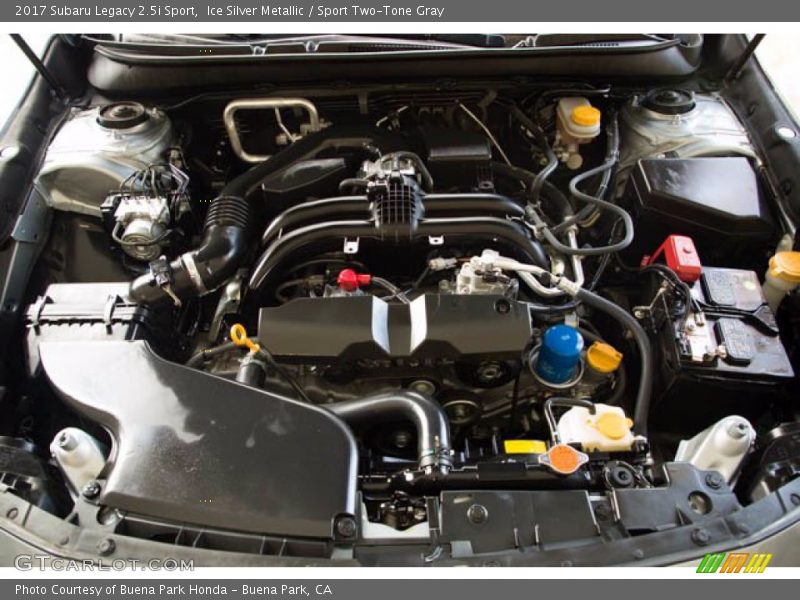 Ice Silver Metallic / Sport Two-Tone Gray 2017 Subaru Legacy 2.5i Sport