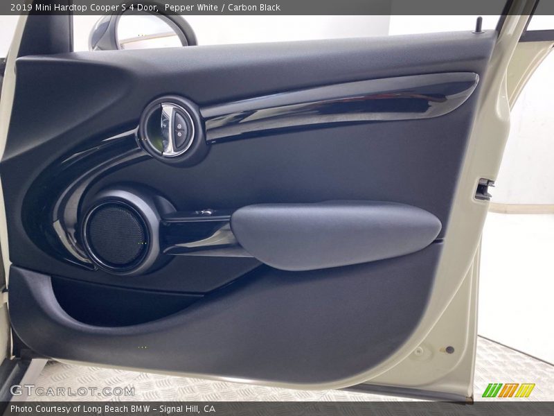 Pepper White / Carbon Black 2019 Mini Hardtop Cooper S 4 Door