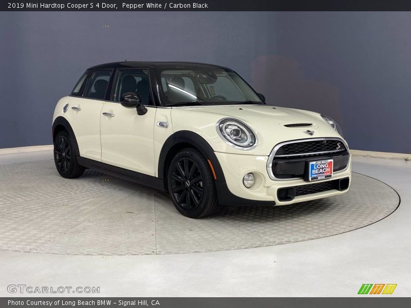 Pepper White / Carbon Black 2019 Mini Hardtop Cooper S 4 Door
