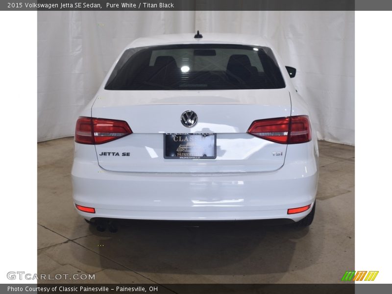 Pure White / Titan Black 2015 Volkswagen Jetta SE Sedan