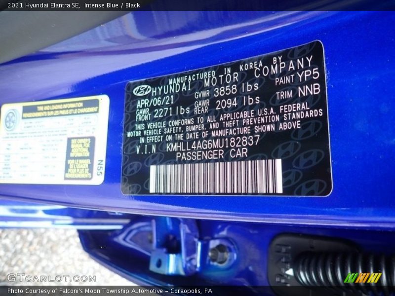 Intense Blue / Black 2021 Hyundai Elantra SE