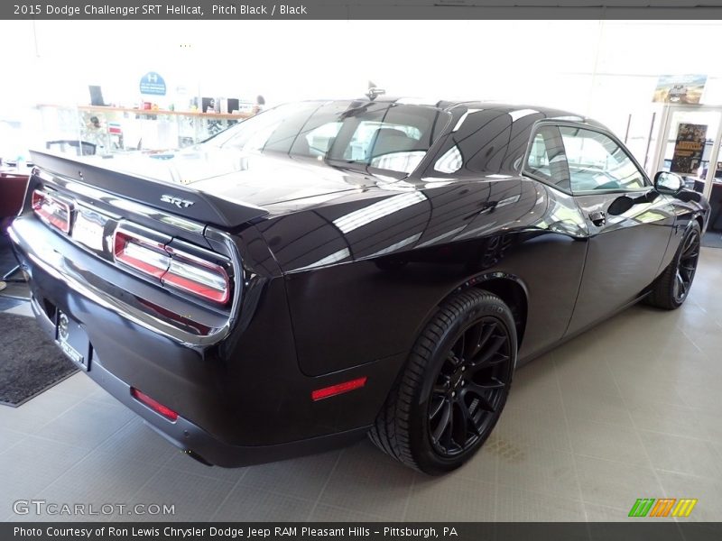 Pitch Black / Black 2015 Dodge Challenger SRT Hellcat