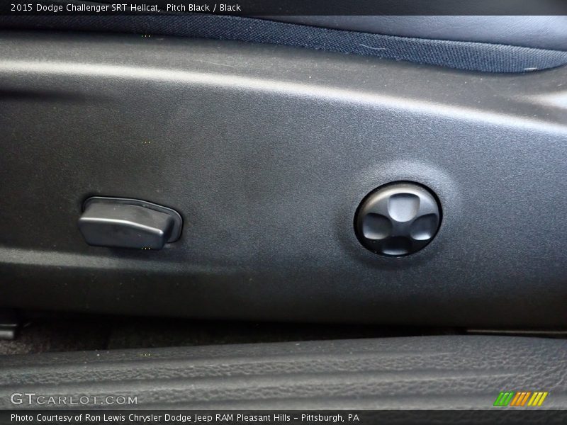 Pitch Black / Black 2015 Dodge Challenger SRT Hellcat