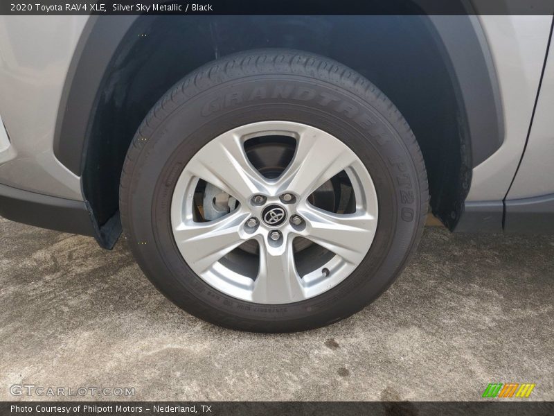 Silver Sky Metallic / Black 2020 Toyota RAV4 XLE