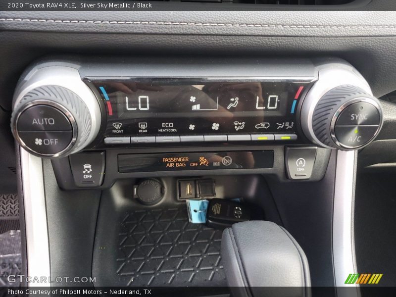 Silver Sky Metallic / Black 2020 Toyota RAV4 XLE