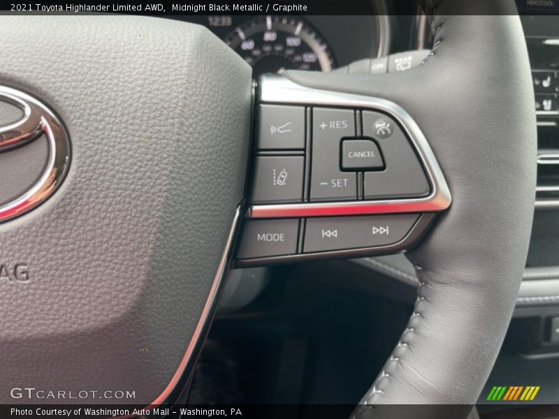 Midnight Black Metallic / Graphite 2021 Toyota Highlander Limited AWD