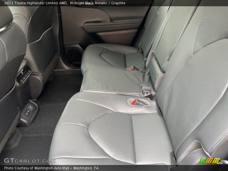 Midnight Black Metallic / Graphite 2021 Toyota Highlander Limited AWD