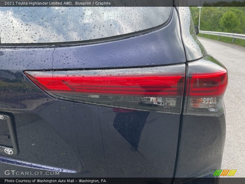 Blueprint / Graphite 2021 Toyota Highlander Limited AWD