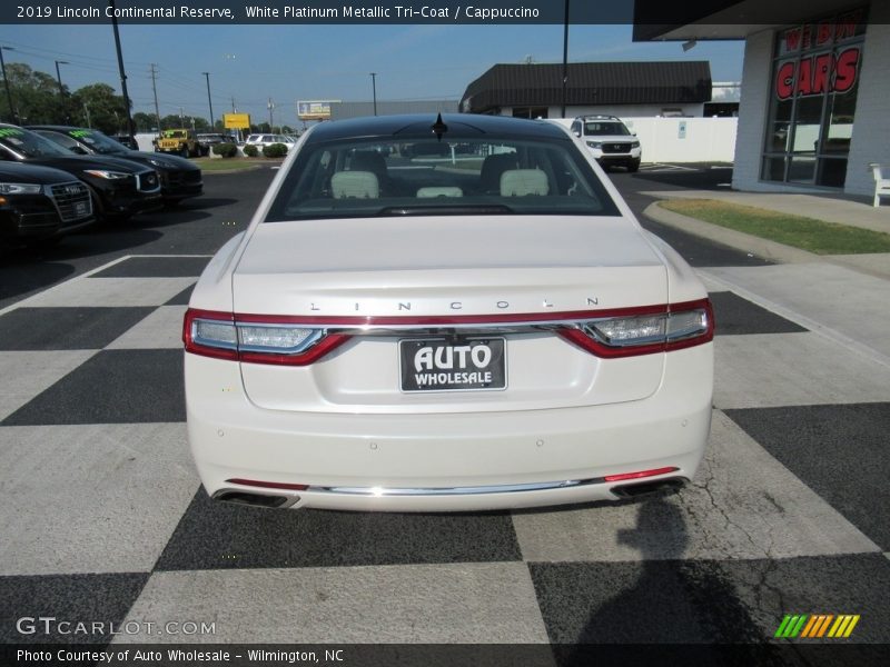 White Platinum Metallic Tri-Coat / Cappuccino 2019 Lincoln Continental Reserve