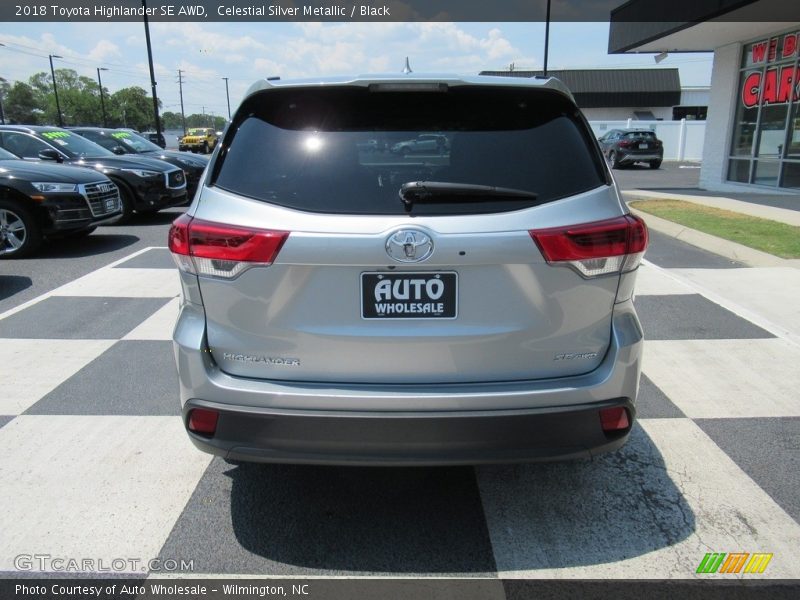 Celestial Silver Metallic / Black 2018 Toyota Highlander SE AWD