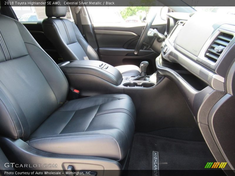 Celestial Silver Metallic / Black 2018 Toyota Highlander SE AWD