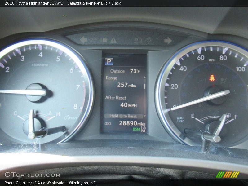 Celestial Silver Metallic / Black 2018 Toyota Highlander SE AWD