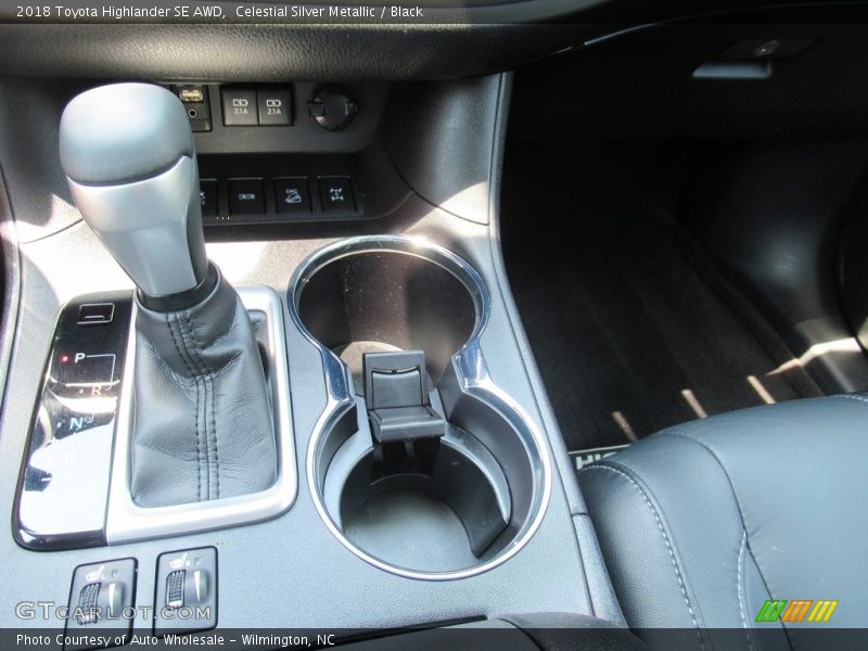 Celestial Silver Metallic / Black 2018 Toyota Highlander SE AWD