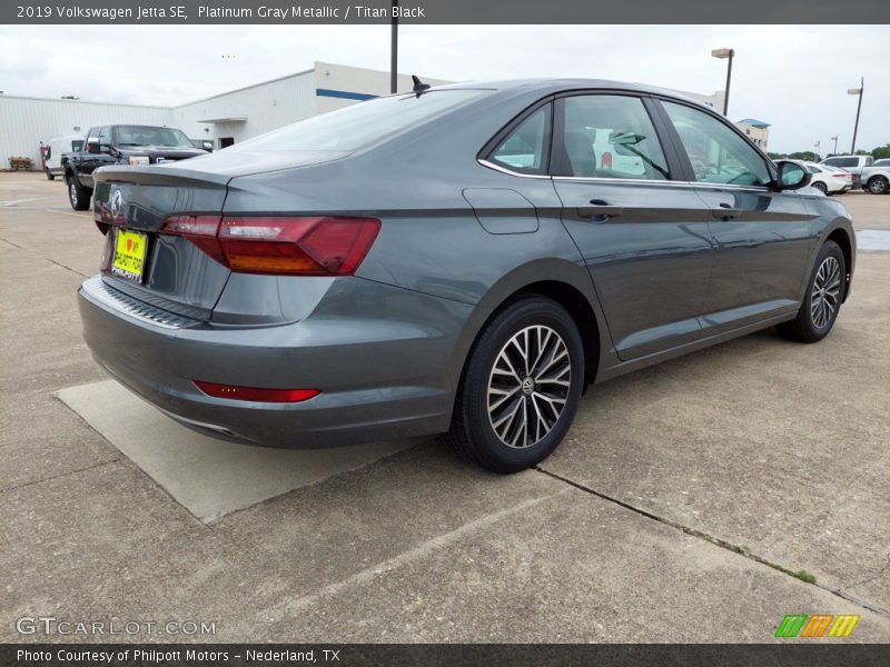 Platinum Gray Metallic / Titan Black 2019 Volkswagen Jetta SE