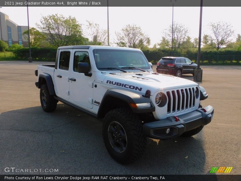 Bright White / Black 2021 Jeep Gladiator Rubicon 4x4