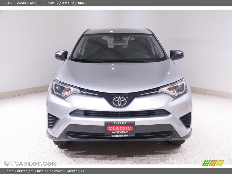 Silver Sky Metallic / Black 2018 Toyota RAV4 LE