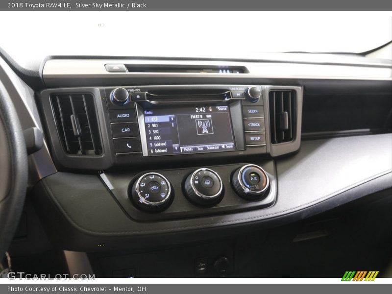 Silver Sky Metallic / Black 2018 Toyota RAV4 LE