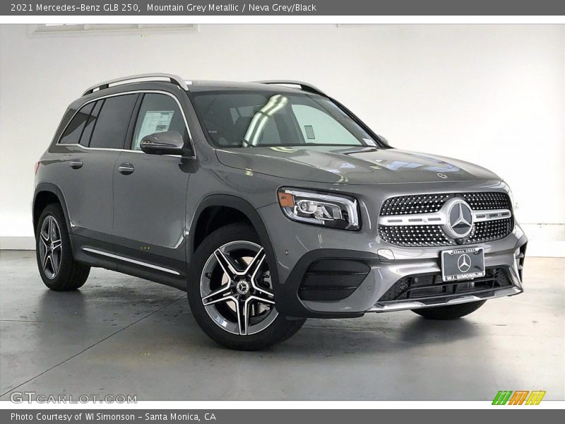Mountain Grey Metallic / Neva Grey/Black 2021 Mercedes-Benz GLB 250