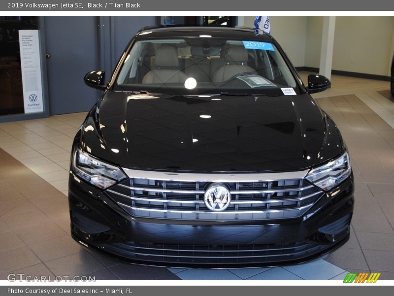 Black / Titan Black 2019 Volkswagen Jetta SE