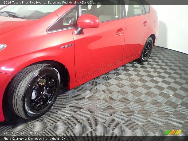 Barcelona Red Metallic / Dark Gray 2014 Toyota Prius Two Hybrid