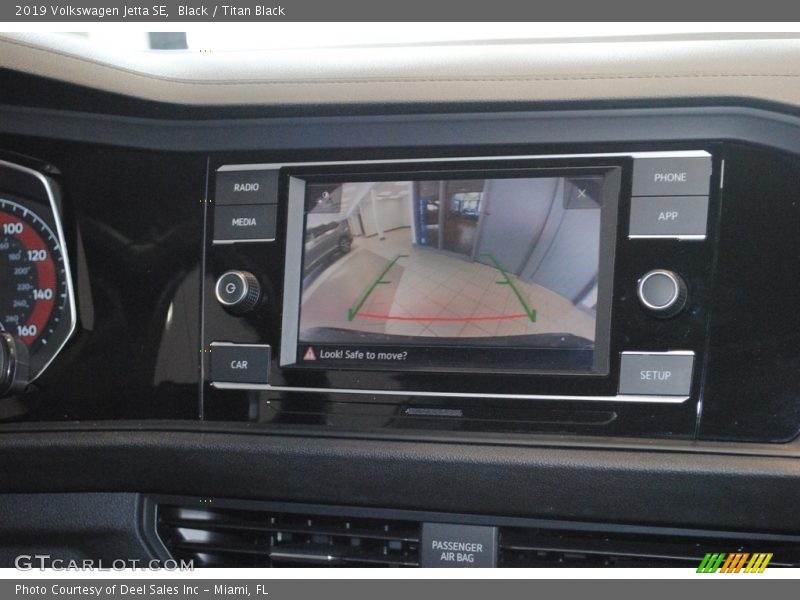 Black / Titan Black 2019 Volkswagen Jetta SE