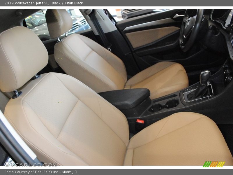 Black / Titan Black 2019 Volkswagen Jetta SE