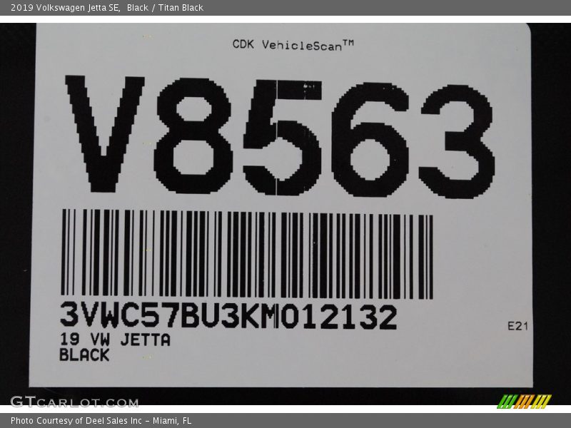 Black / Titan Black 2019 Volkswagen Jetta SE