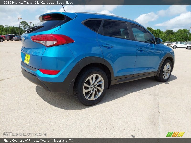 Caribbean Blue / Black 2016 Hyundai Tucson SE