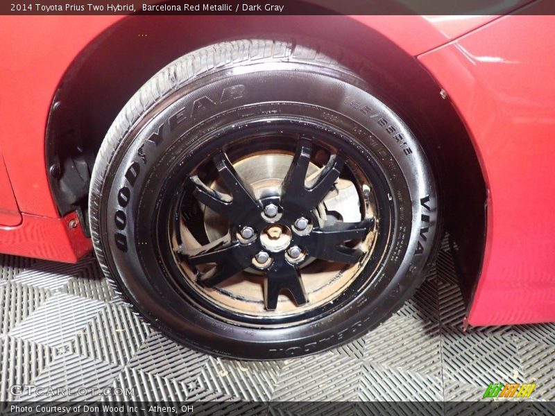 Barcelona Red Metallic / Dark Gray 2014 Toyota Prius Two Hybrid