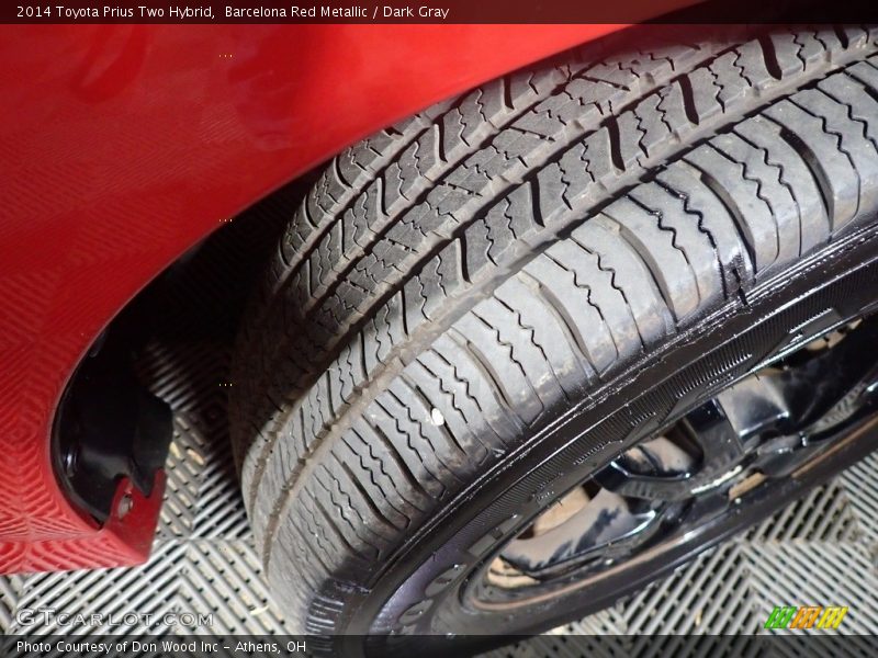 Barcelona Red Metallic / Dark Gray 2014 Toyota Prius Two Hybrid