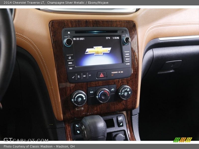 Champagne Silver Metallic / Ebony/Mojave 2014 Chevrolet Traverse LT