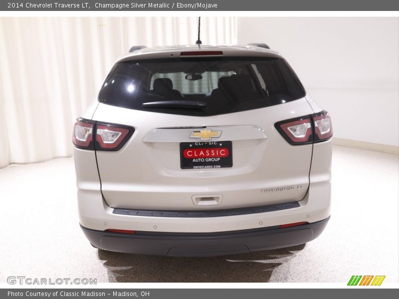 Champagne Silver Metallic / Ebony/Mojave 2014 Chevrolet Traverse LT