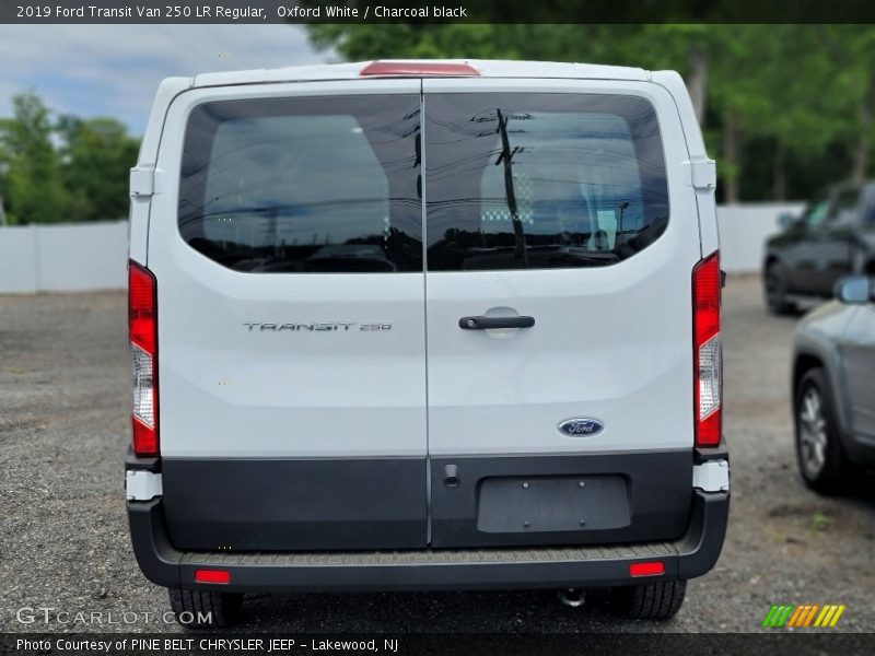 Oxford White / Charcoal black 2019 Ford Transit Van 250 LR Regular