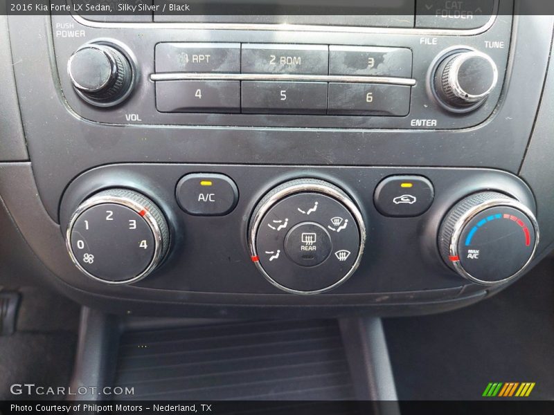 Silky Silver / Black 2016 Kia Forte LX Sedan