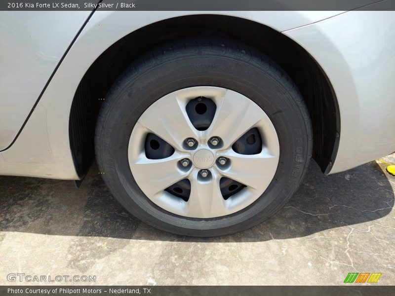 Silky Silver / Black 2016 Kia Forte LX Sedan